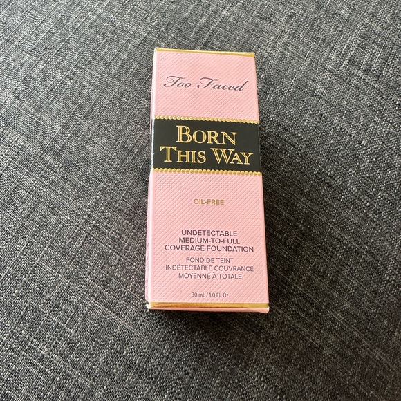 Too faced - born this way foundation - Picture 2 of 5